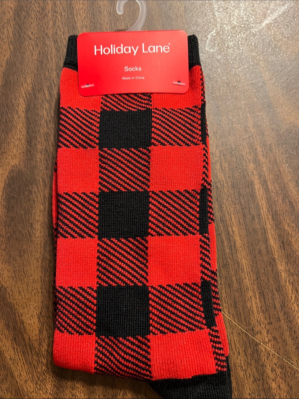 NWT Men’s Holiday Lane Red and Black Buffalo Plaid Holiday Socks